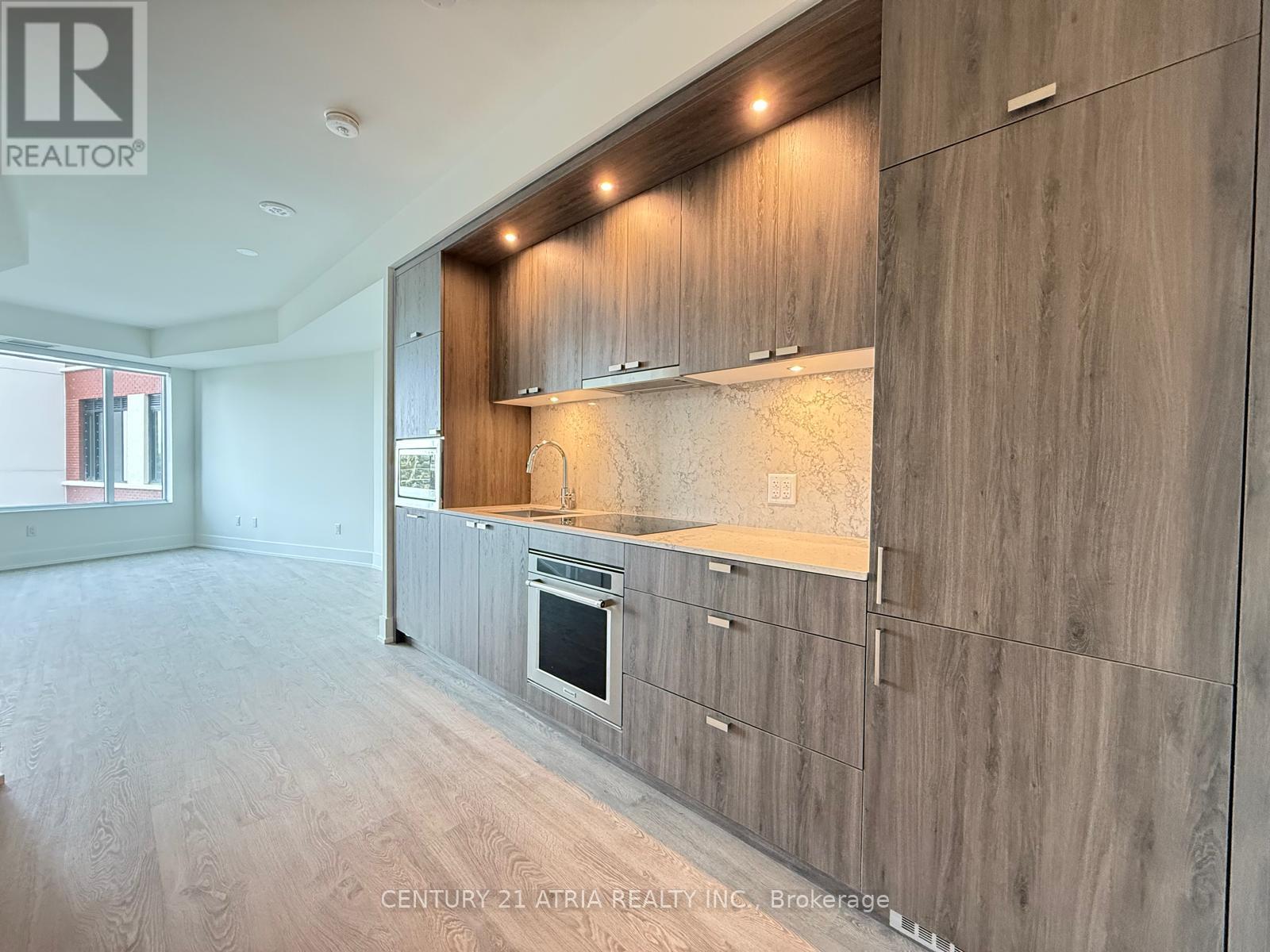 430 - 259 THE KINGSWAY, Toronto, Ontario