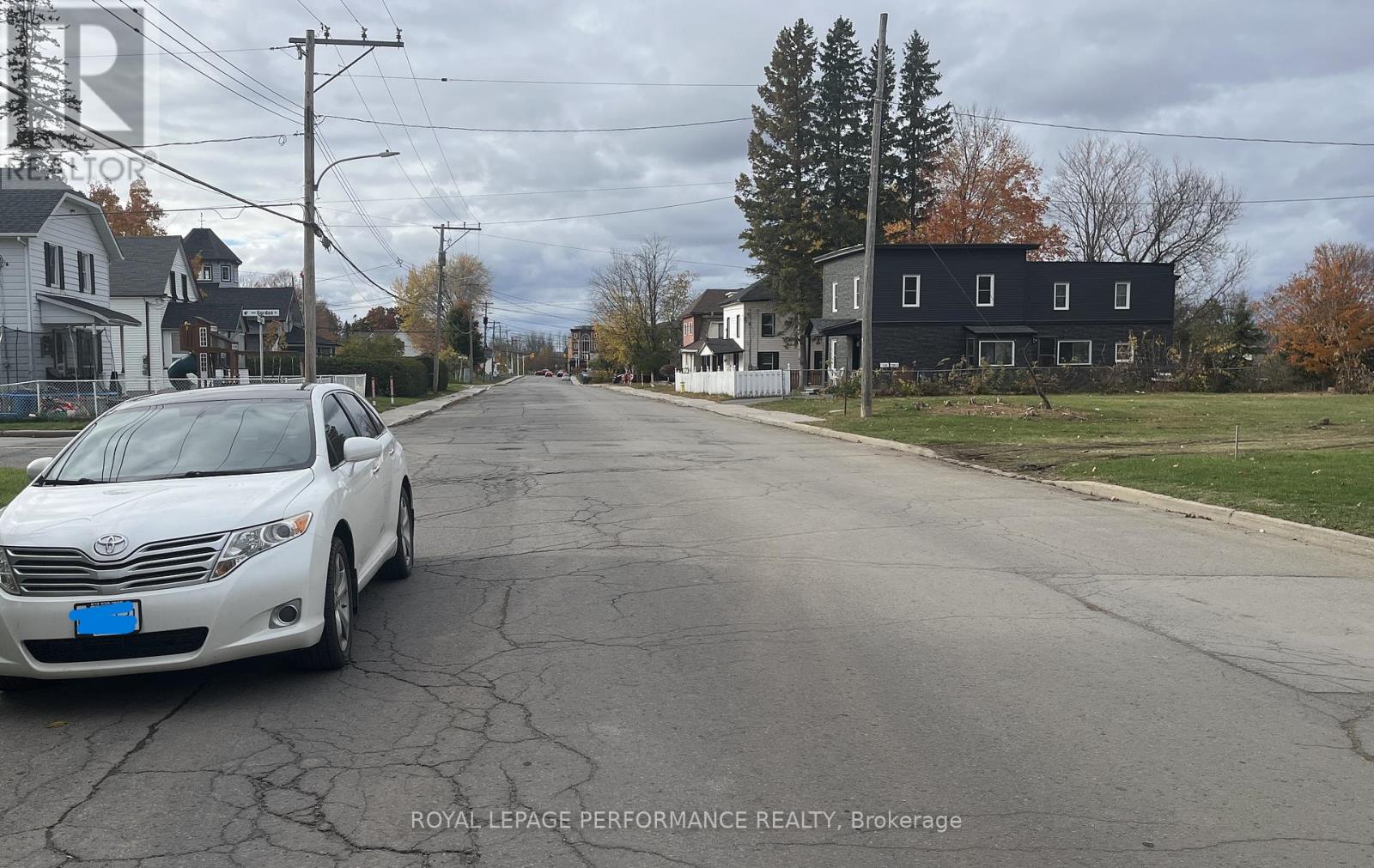 216 -218 Nelson Street E, Hawkesbury, Ontario  K6A 1L9 - Photo 5 - X12483657