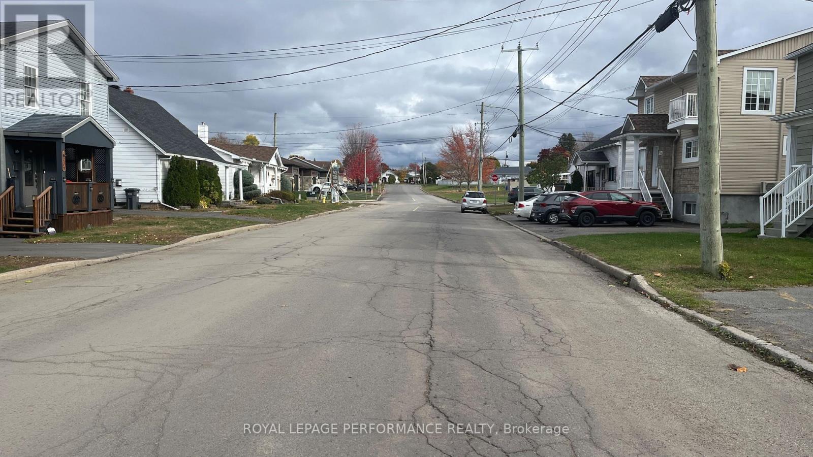 216 -218 Nelson Street E, Hawkesbury, Ontario  K6A 1L9 - Photo 6 - X12483657