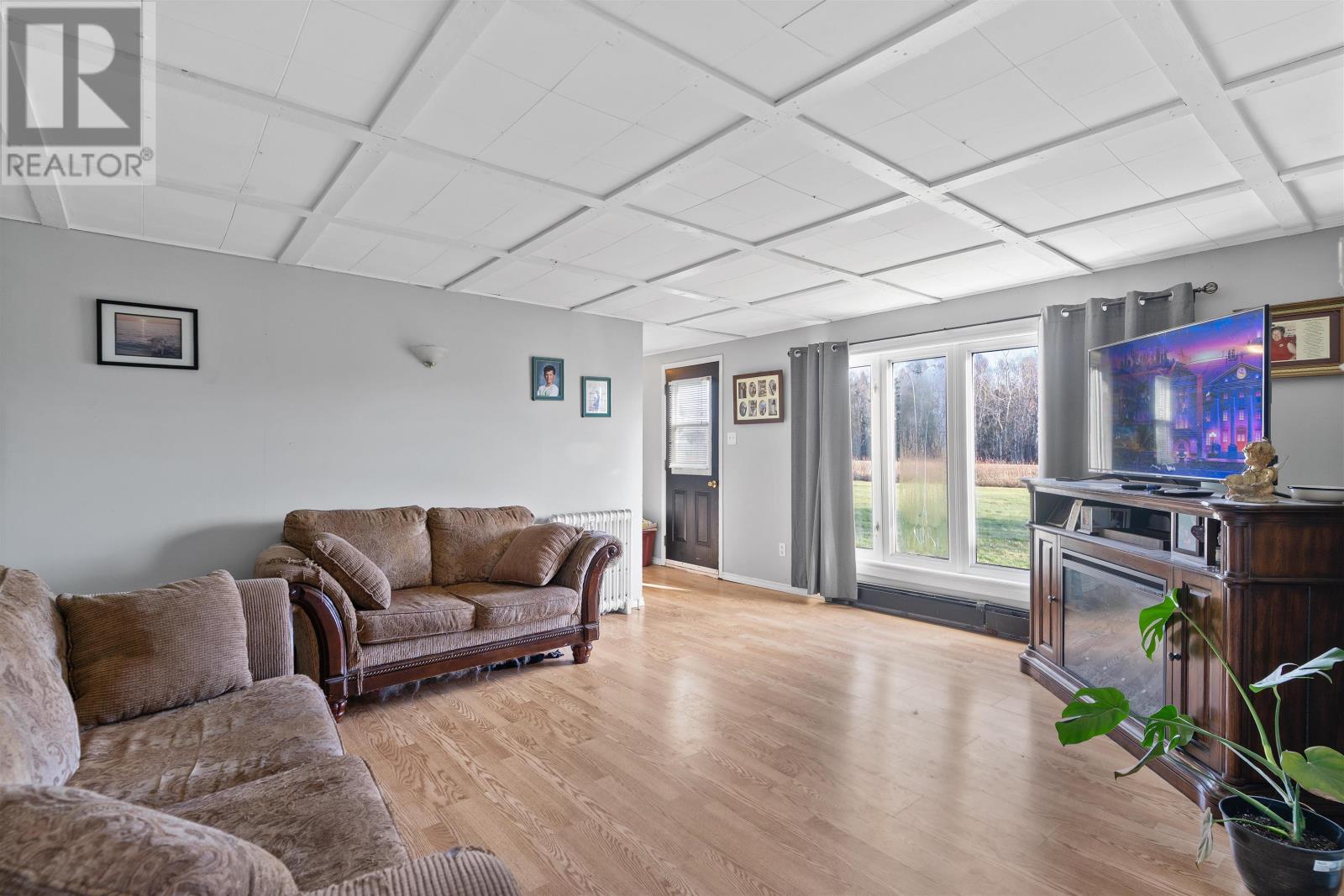 11929 Route 14, Pleasant View, Prince Edward Island  C0B 1Z0 - Photo 6 - 202518930