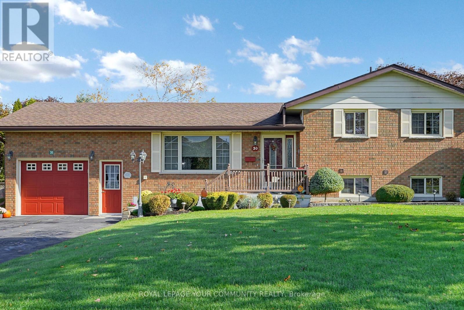 30 GRANT DRIVE, Kawartha Lakes, Ontario