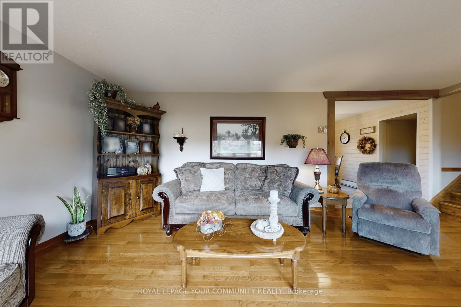 30 Grant Drive, Kawartha Lakes, Ontario  K0M 2M0 - Photo 10 - X12483495