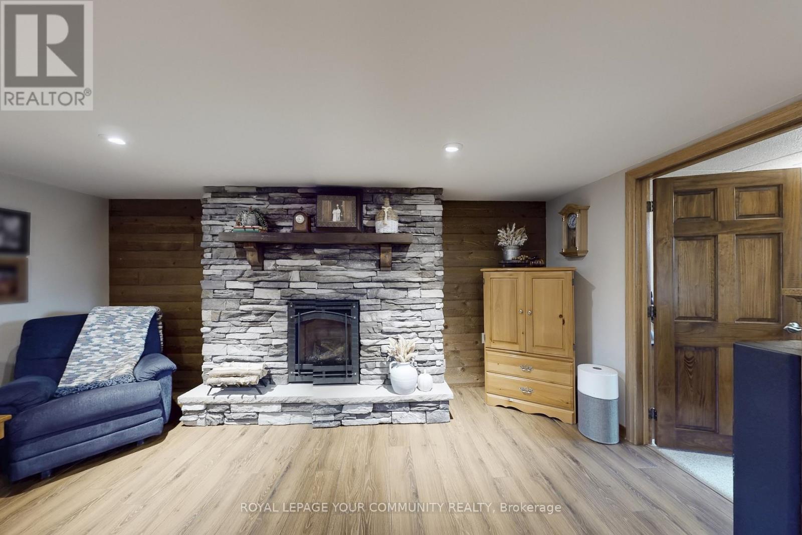 30 Grant Drive, Kawartha Lakes, Ontario  K0M 2M0 - Photo 29 - X12483495