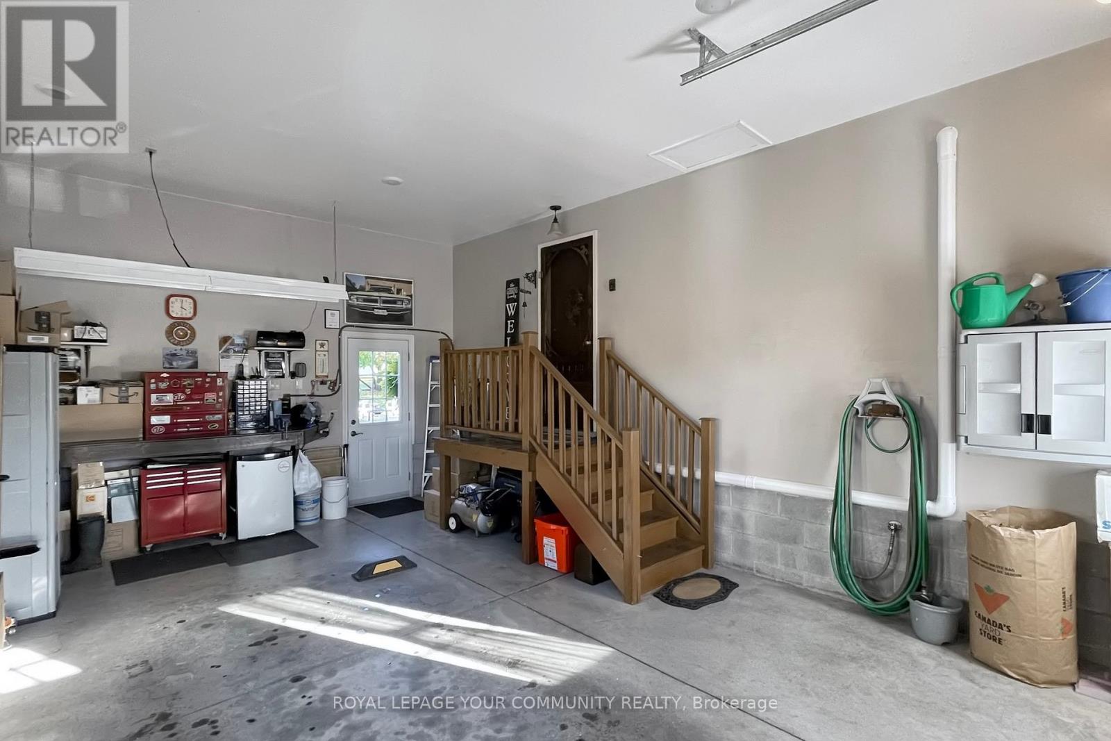 30 Grant Drive, Kawartha Lakes, Ontario  K0M 2M0 - Photo 35 - X12483495