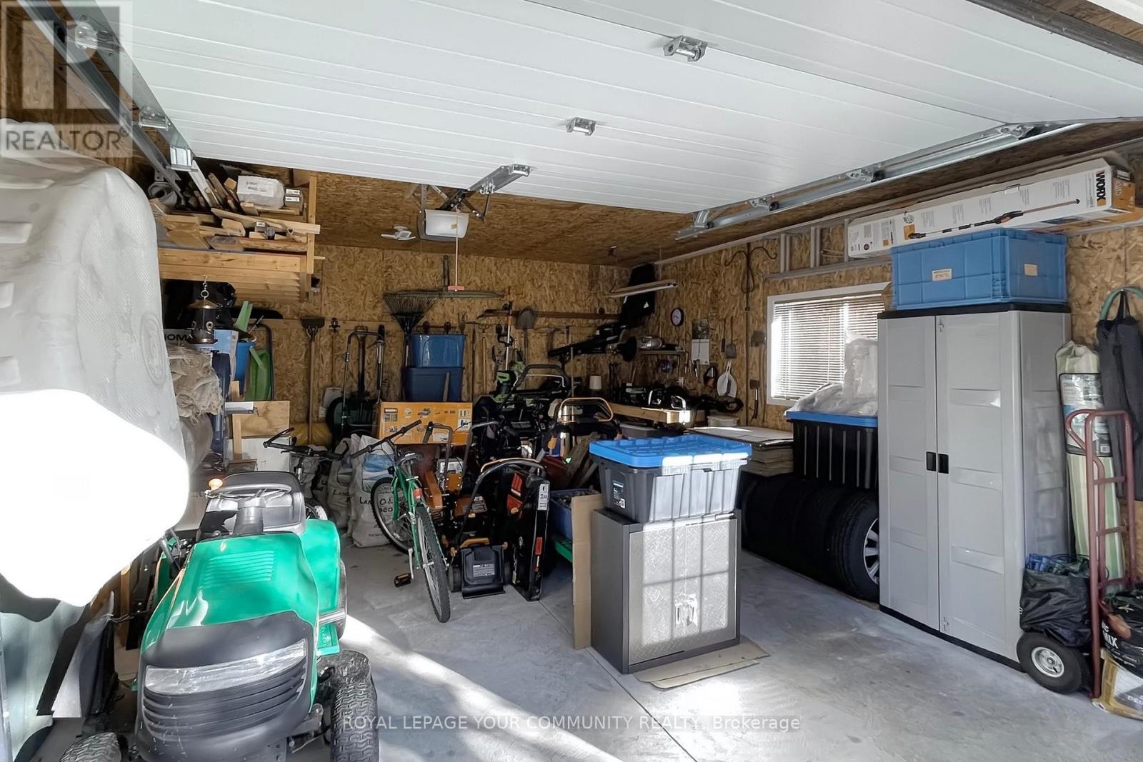 30 Grant Drive, Kawartha Lakes, Ontario  K0M 2M0 - Photo 38 - X12483495