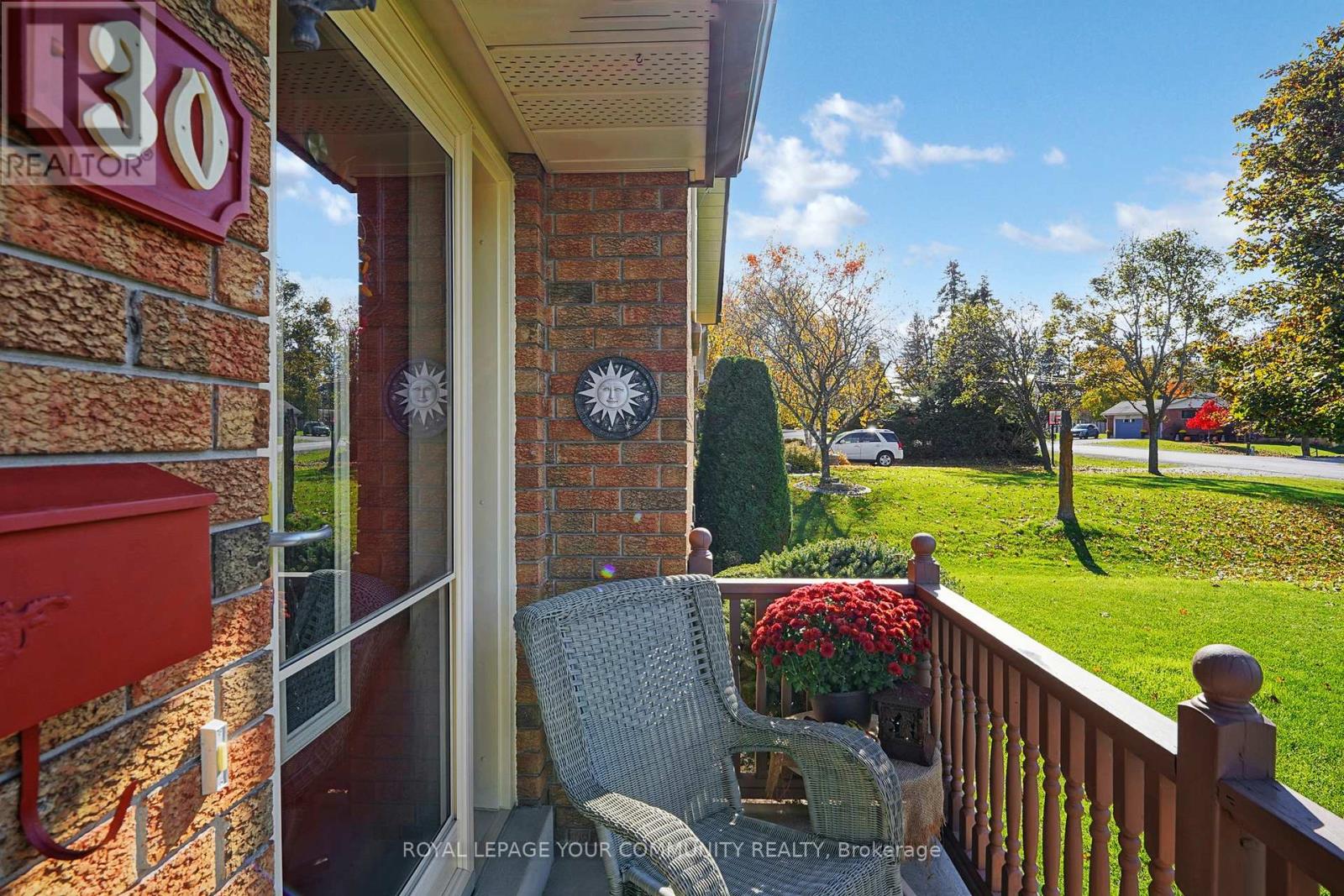 30 Grant Drive, Kawartha Lakes, Ontario  K0M 2M0 - Photo 7 - X12483495