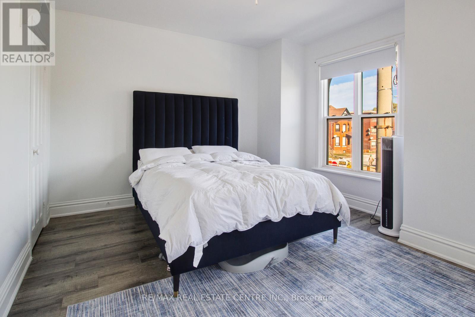 49 Wentworth #upper Street, Hamilton, Ontario L8L 5V3 - Photo 7 - X12459408