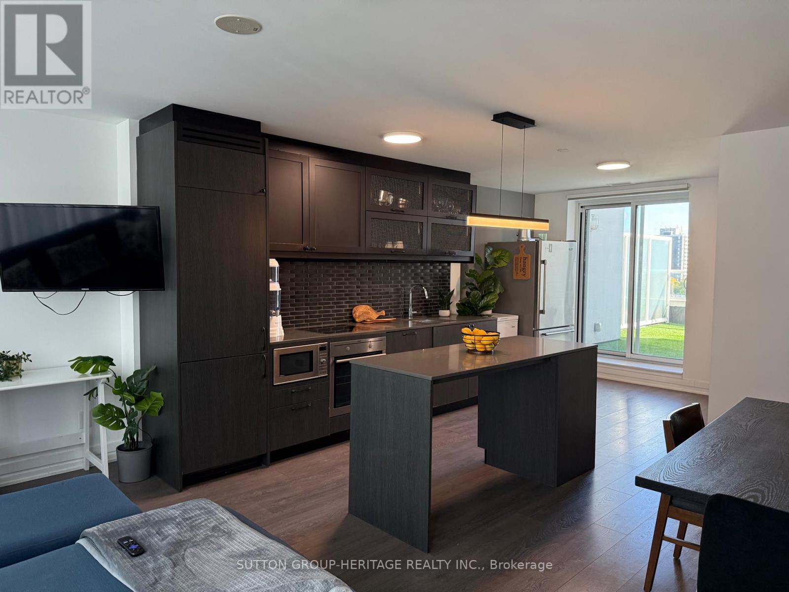 814 - 783 Bathurst Street, Toronto, Ontario  M5A 0A8 - Photo 7 - C12464325