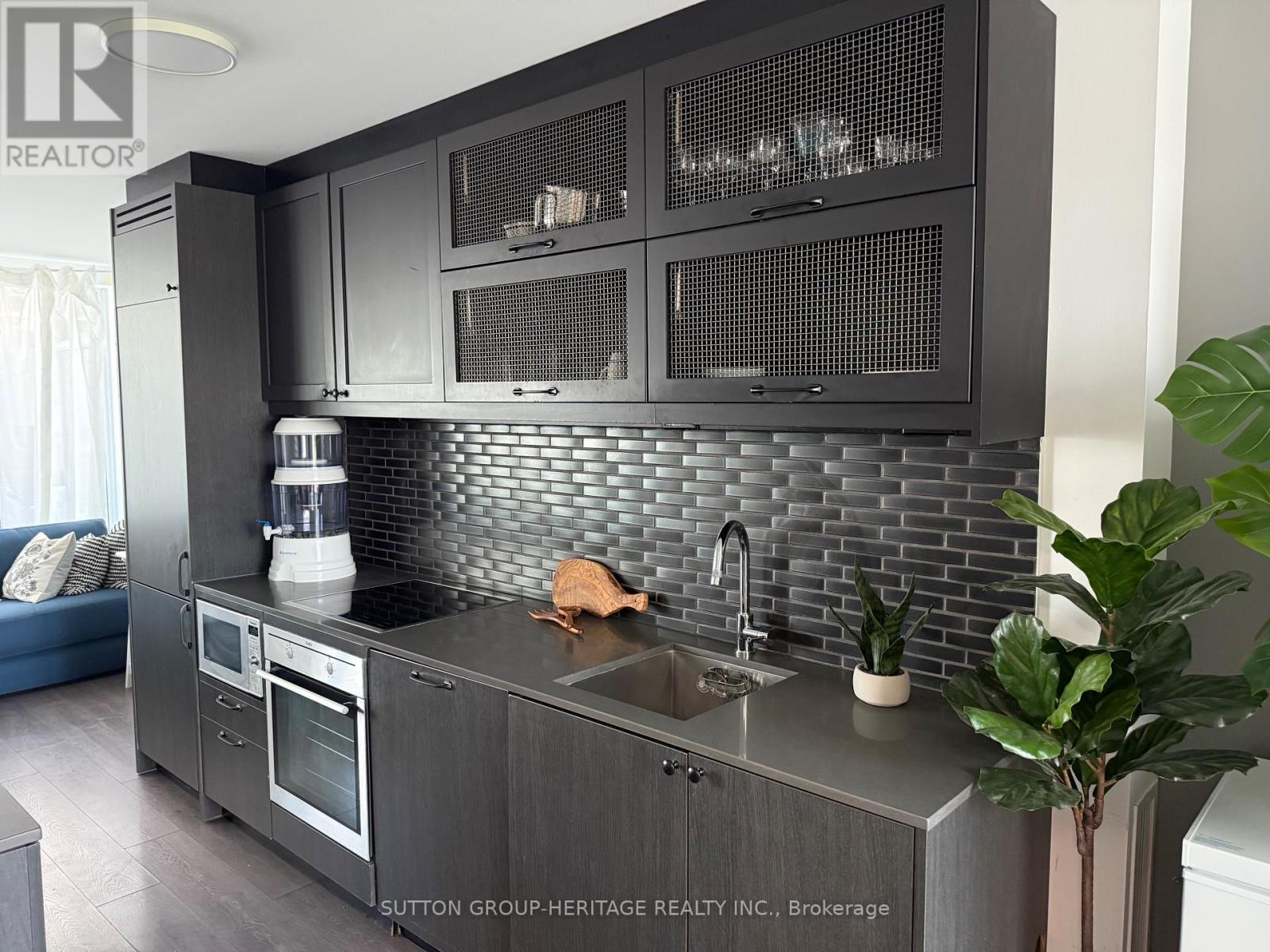 814 - 783 Bathurst Street, Toronto, Ontario  M5A 0A8 - Photo 6 - C12464325
