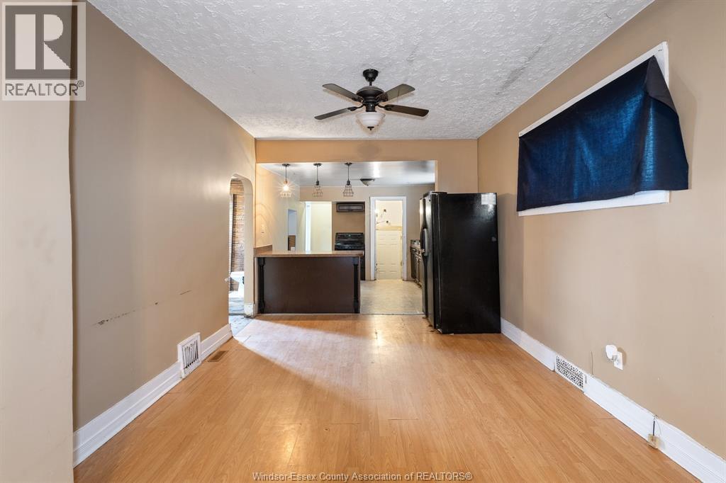 769 Brant, Windsor, Ontario  N9A 3E9 - Photo 10 - 25027246