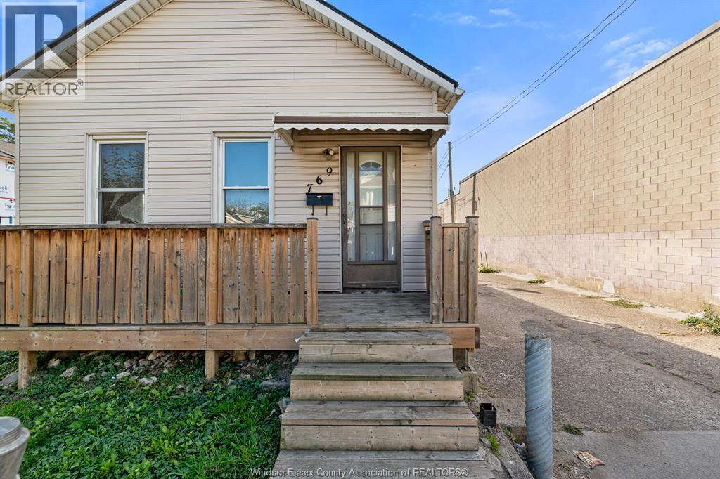 769 Brant, Windsor, Ontario  N9A 3E9 - Photo 2 - 25027246