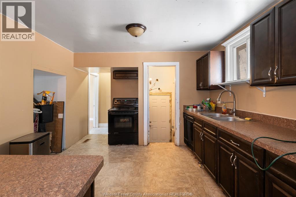 769 Brant, Windsor, Ontario  N9A 3E9 - Photo 9 - 25027246