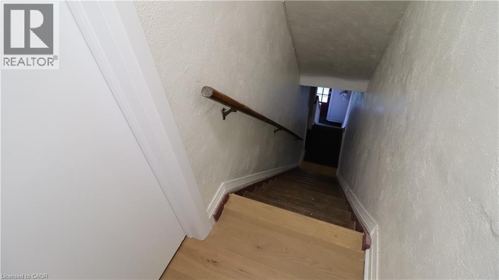 875 Millwood Road Unit# 3b, Toronto, Ontario  M4G 1W8 - Photo 3 - 40782298