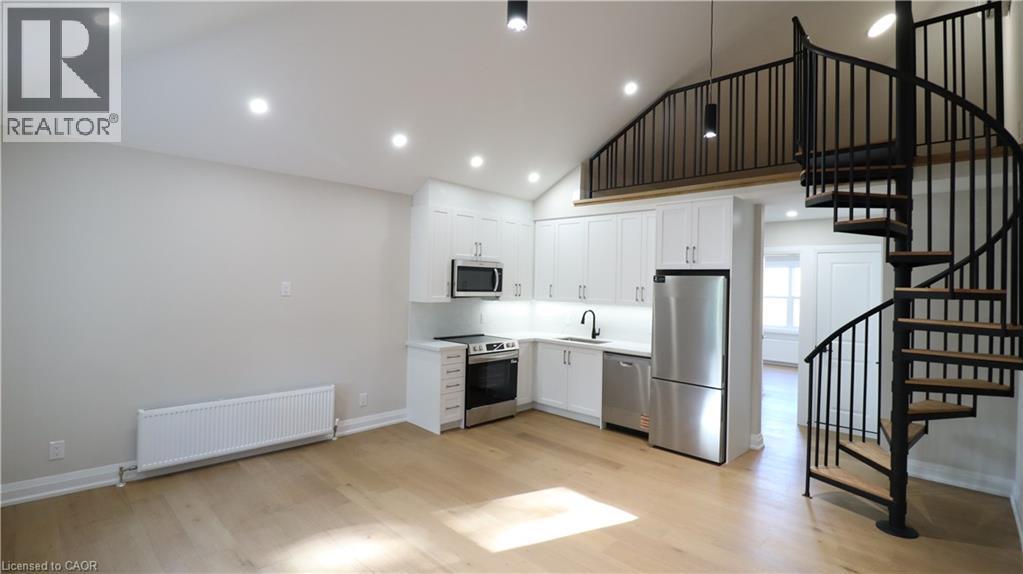 875 Millwood Road Unit# 3b, Toronto, Ontario  M4G 1W8 - Photo 6 - 40782298