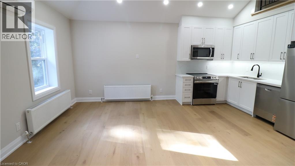 875 Millwood Road Unit# 3b, Toronto, Ontario  M4G 1W8 - Photo 7 - 40782298