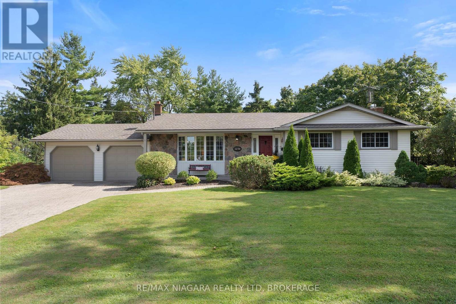 2270 Seventh Louth Street, St. Catharines, Ontario  L2R 6P7 - Photo 2 - X12423314