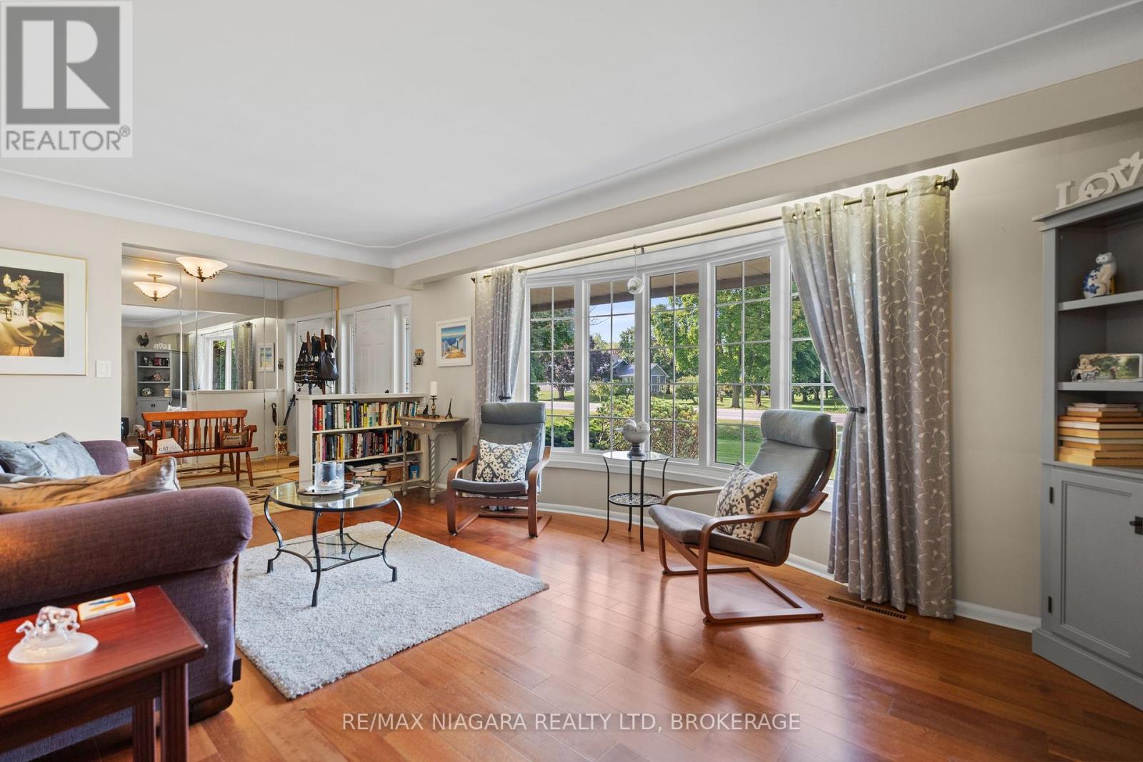 2270 Seventh Louth Street, St. Catharines, Ontario  L2R 6P7 - Photo 5 - X12423314