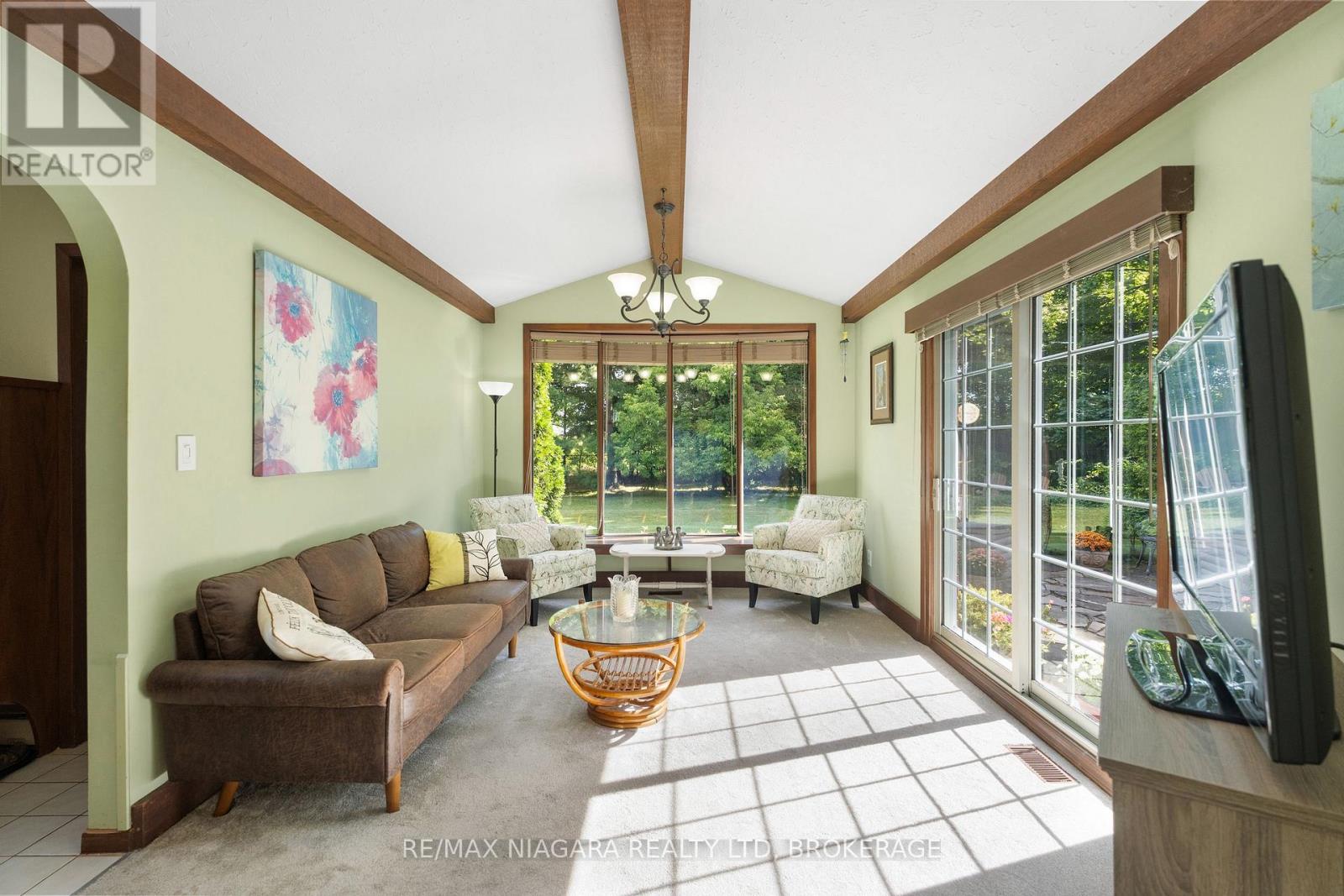 2270 Seventh Louth Street, St. Catharines, Ontario  L2R 6P7 - Photo 9 - X12423314