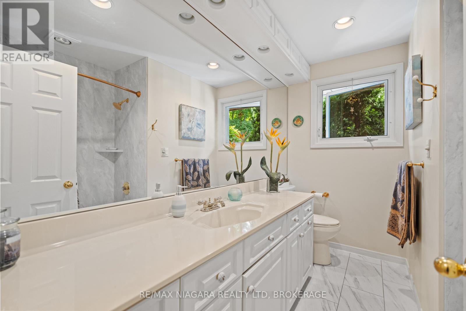 2270 Seventh Louth Street, St. Catharines, Ontario  L2R 6P7 - Photo 12 - X12423314