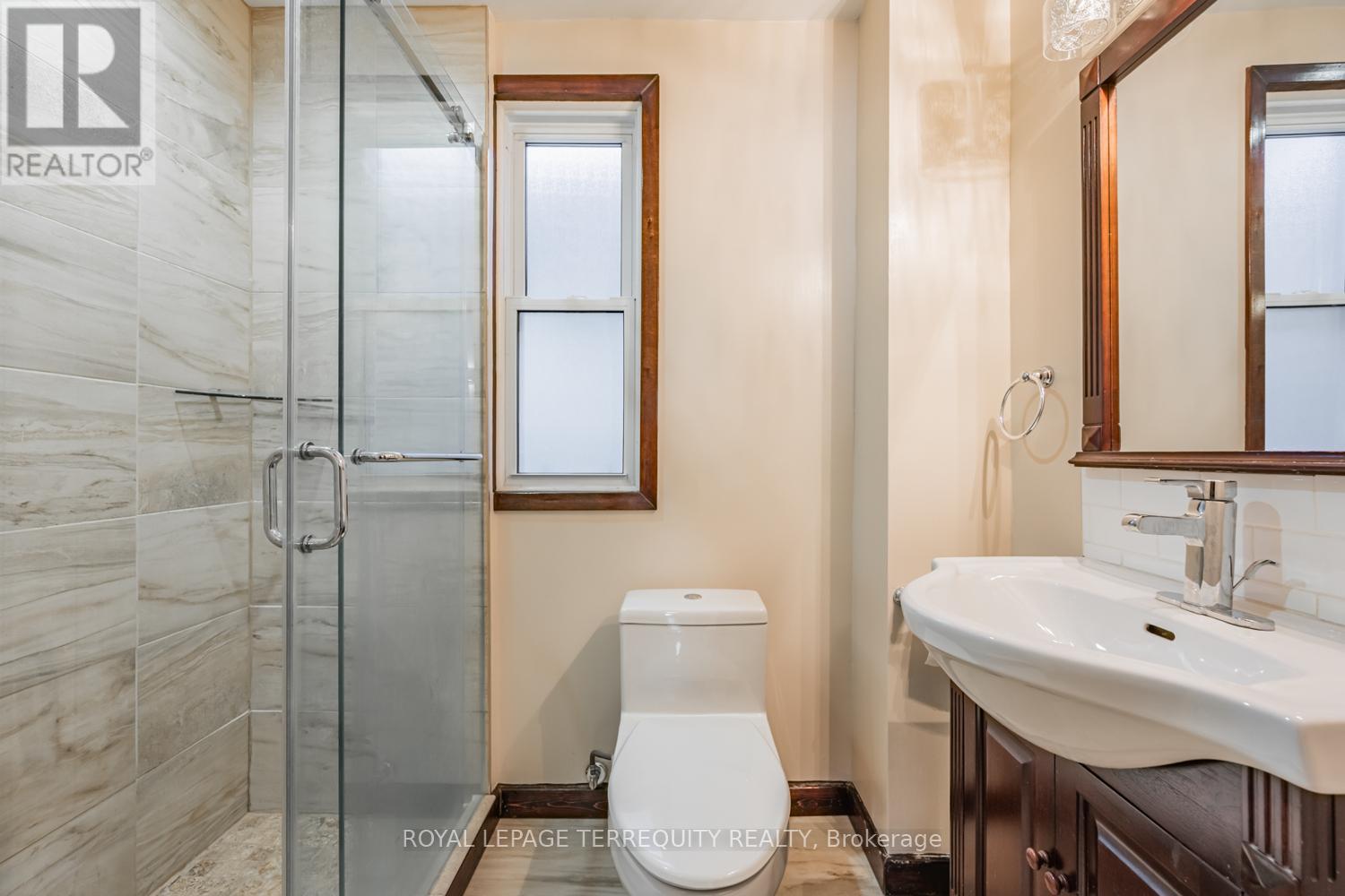578 Durie Street, Toronto, Ontario  M6S 3H1 - Photo 8 - W12424357