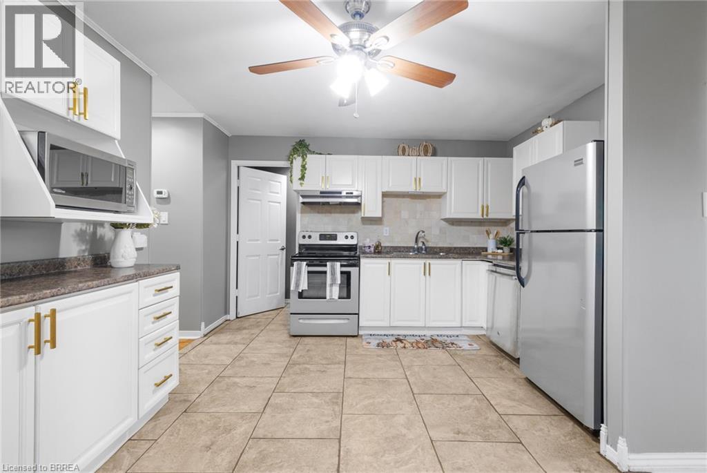 61 Woodlawn Avenue, Brantford, Ontario  N3V 1A6 - Photo 6 - 40757534