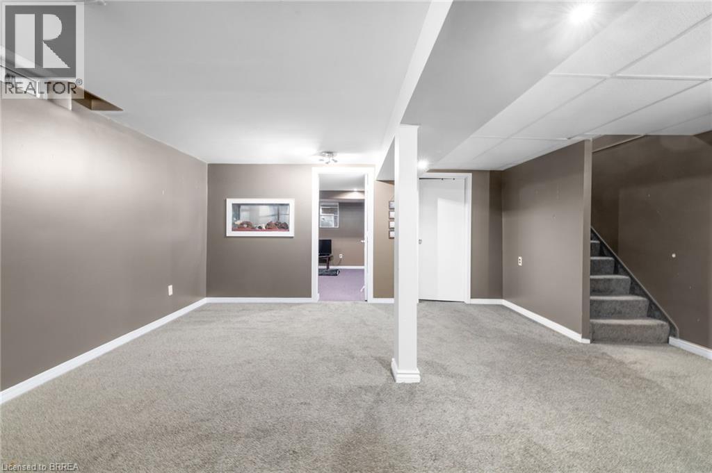 61 Woodlawn Avenue, Brantford, Ontario  N3V 1A6 - Photo 15 - 40757534