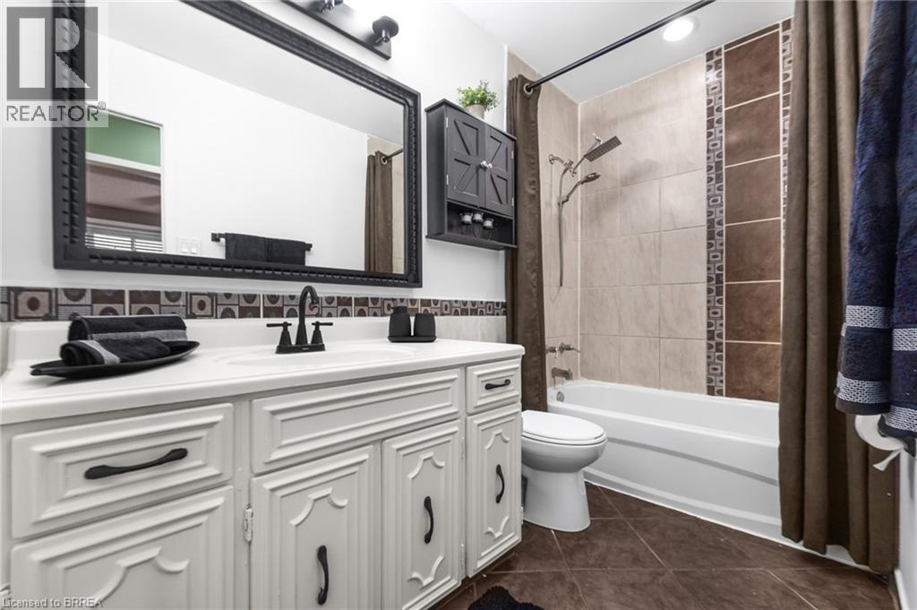 61 Woodlawn Avenue, Brantford, Ontario  N3V 1A6 - Photo 13 - 40757534