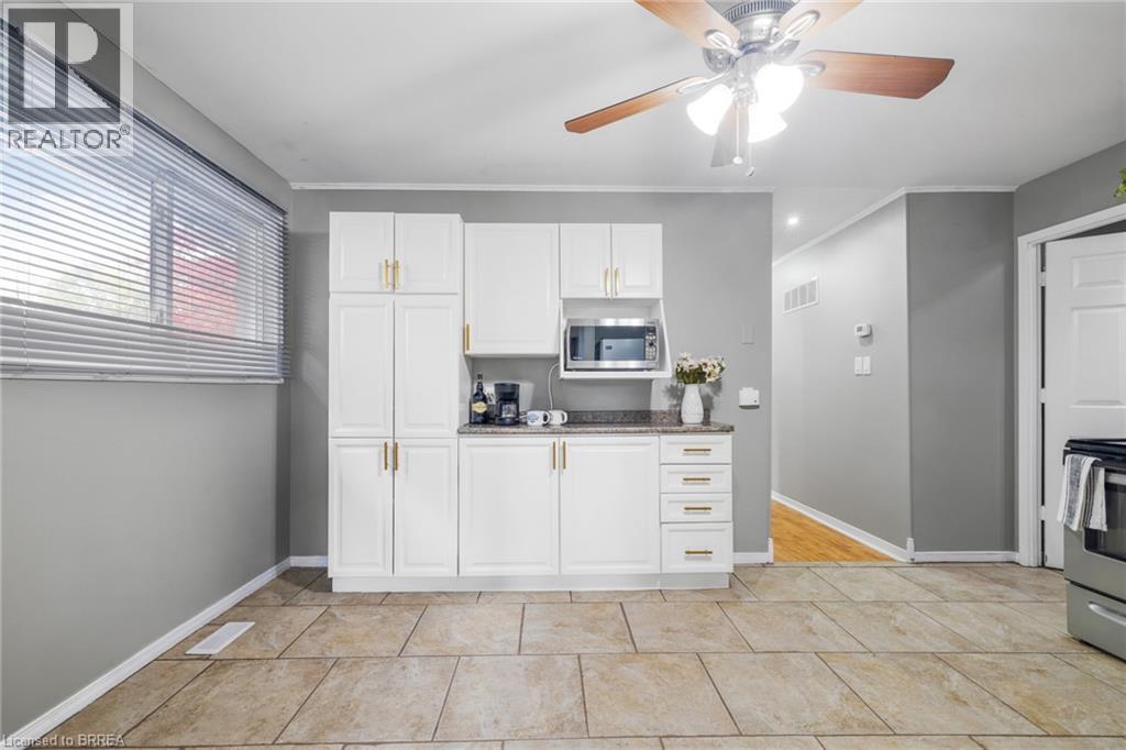 61 Woodlawn Avenue, Brantford, Ontario  N3V 1A6 - Photo 8 - 40757534