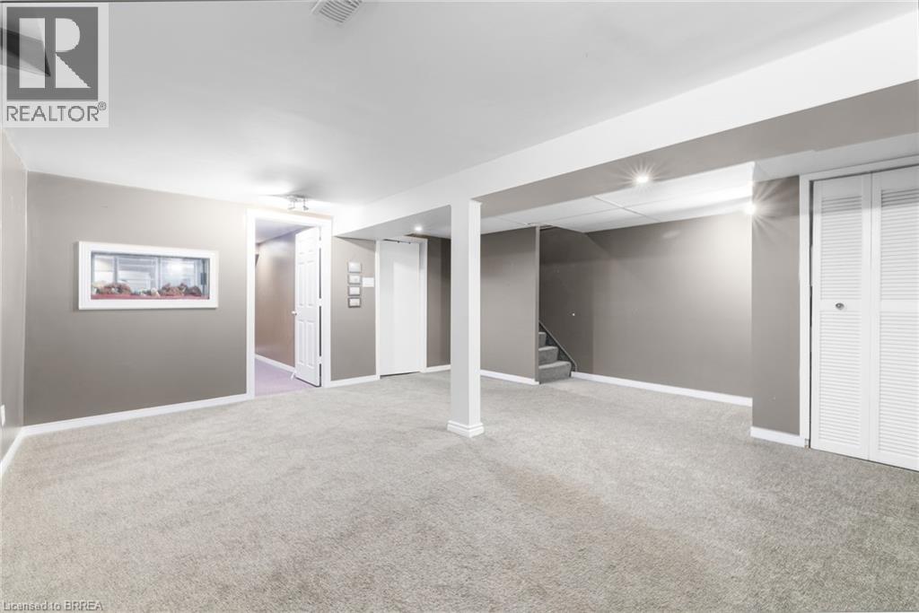 61 Woodlawn Avenue, Brantford, Ontario  N3V 1A6 - Photo 16 - 40757534