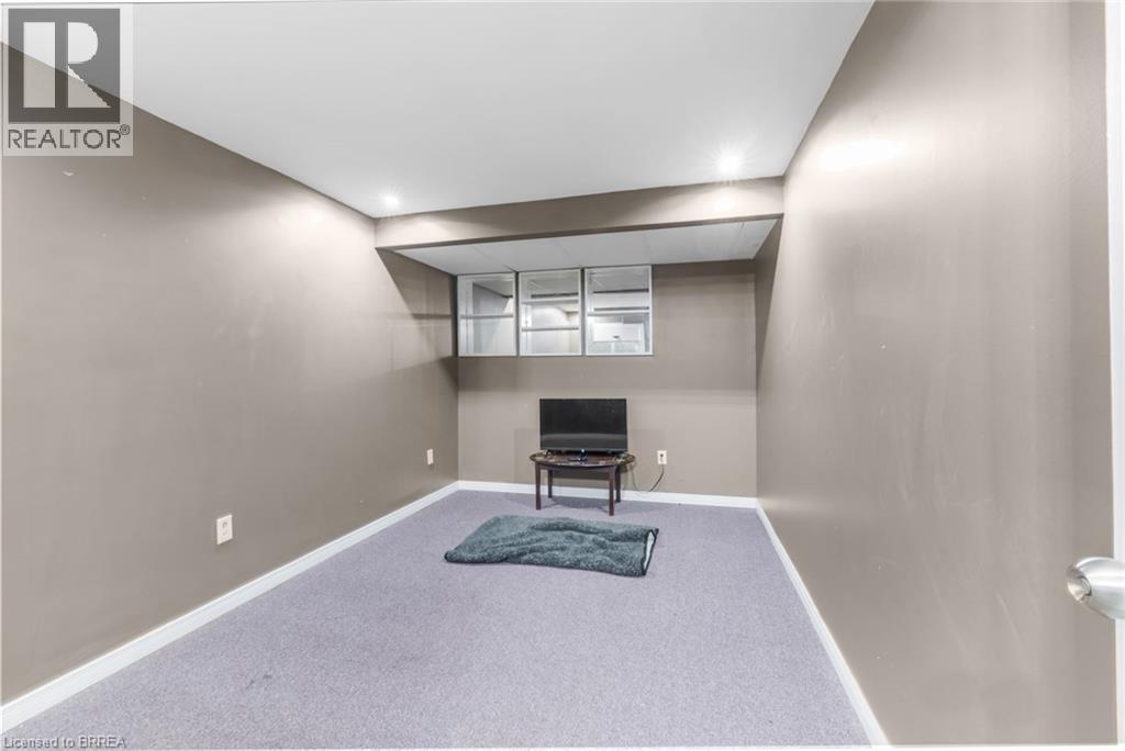 61 Woodlawn Avenue, Brantford, Ontario  N3V 1A6 - Photo 18 - 40757534