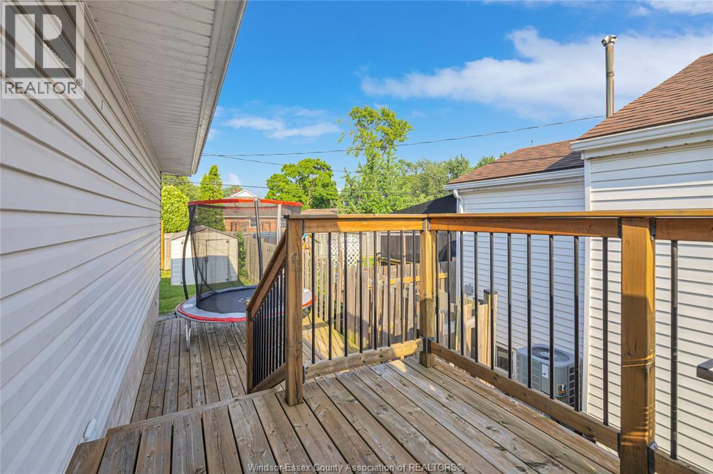 674 Labute, Tecumseh, Ontario  N8N 2B3 - Photo 27 - 25027248
