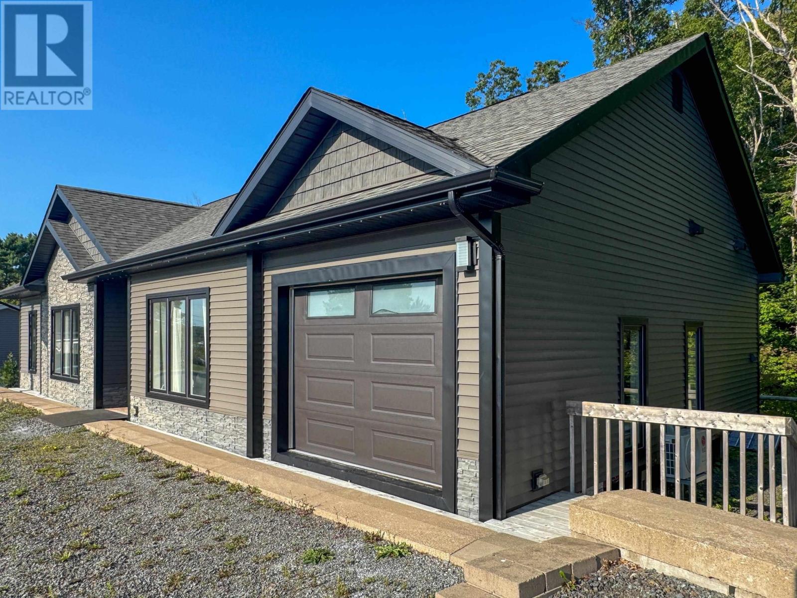 277 Haven Drive, Bridgewater, Nova Scotia  B4V 4E4 - Photo 2 - 202524745