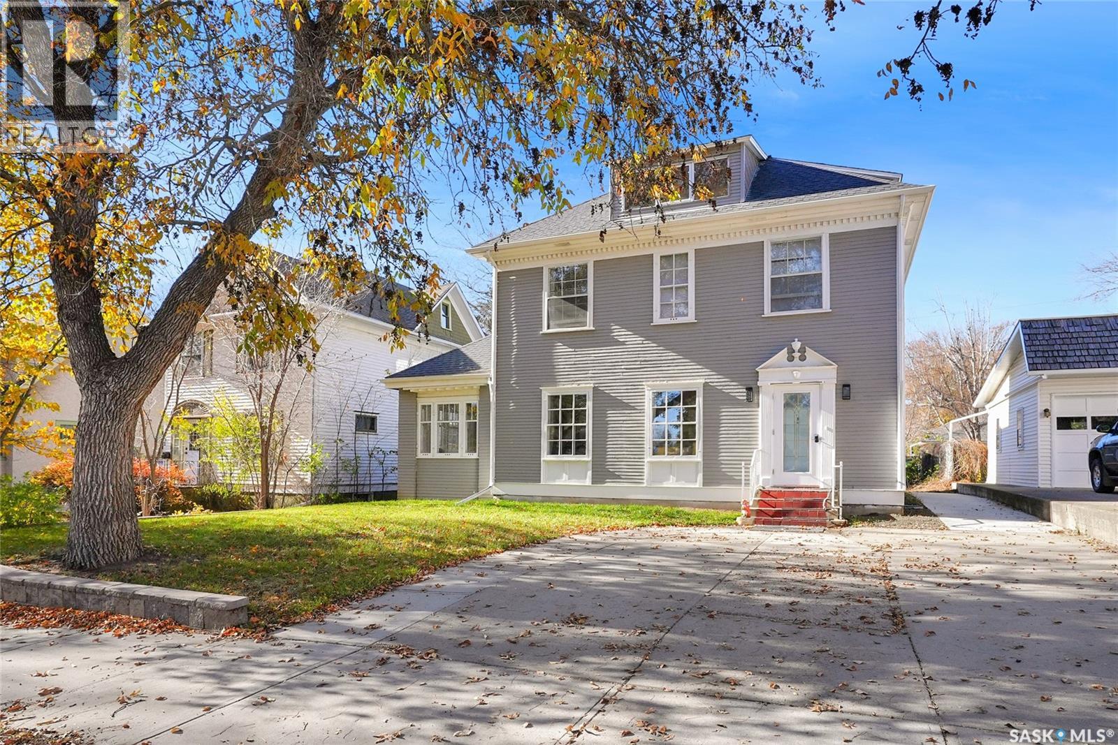 1136 1st AVENUE NW, moose jaw, Saskatchewan