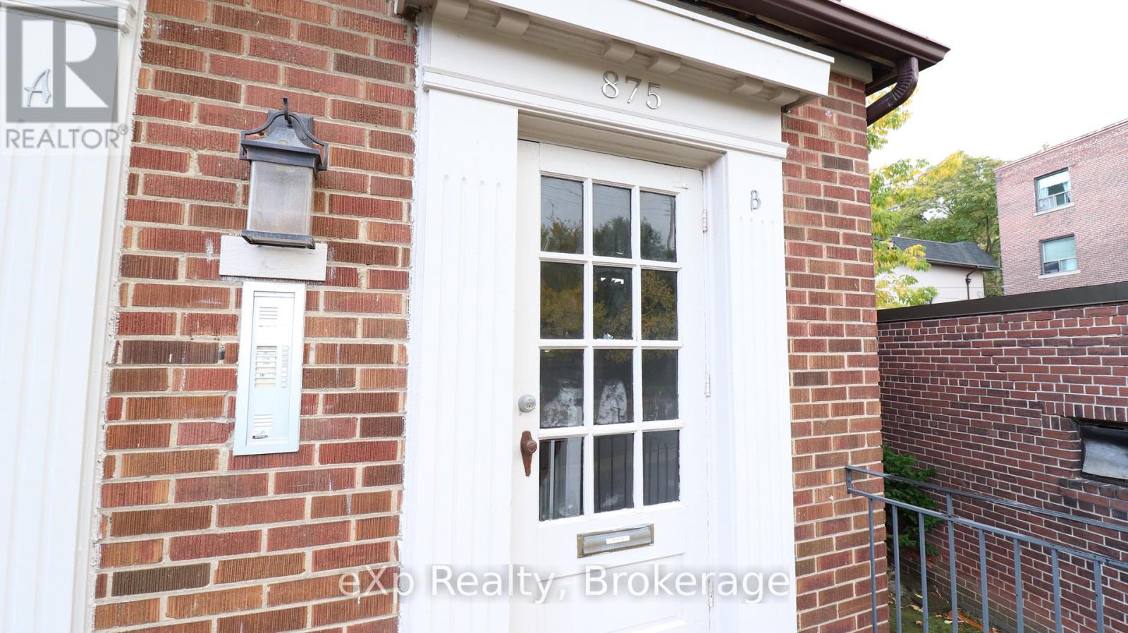 3b - 875 Millwood Road, Toronto (Leaside), Ontario  M4G 1W8 - Photo 2 - C12483755