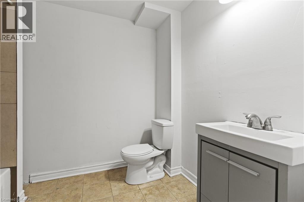 201 Ontario Street, Thorold, Ontario  L2V 1E3 - Photo 27 - 40781277