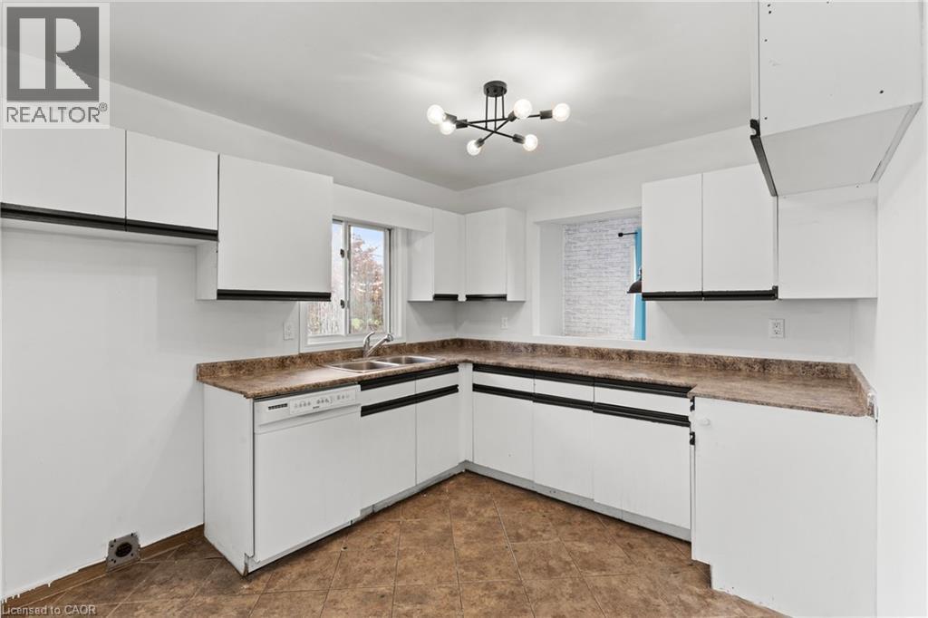 201 Ontario Street, Thorold, Ontario  L2V 1E3 - Photo 12 - 40781277