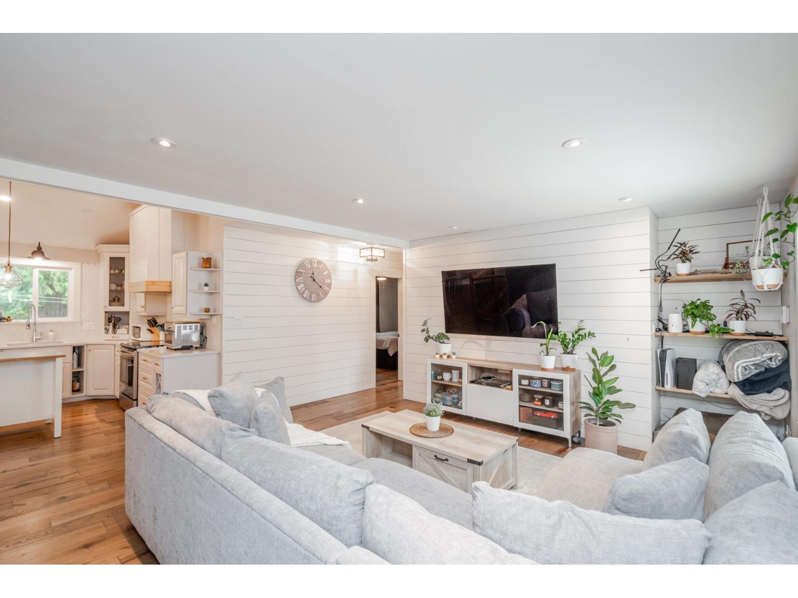 33986 Walnut Avenue, Abbotsford, British Columbia  V2S 2S5 - Photo 3 - R3015745