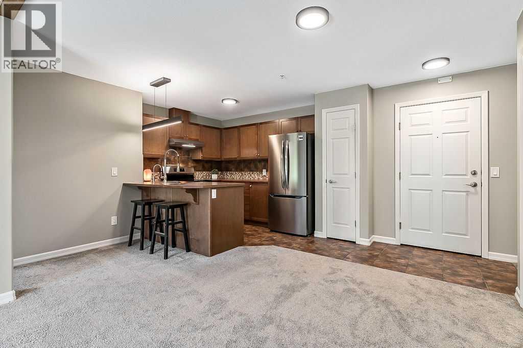 2105, 92 Crystal Shores Road, Okotoks, Alberta  T1S 2M9 - Photo 5 - A2258429