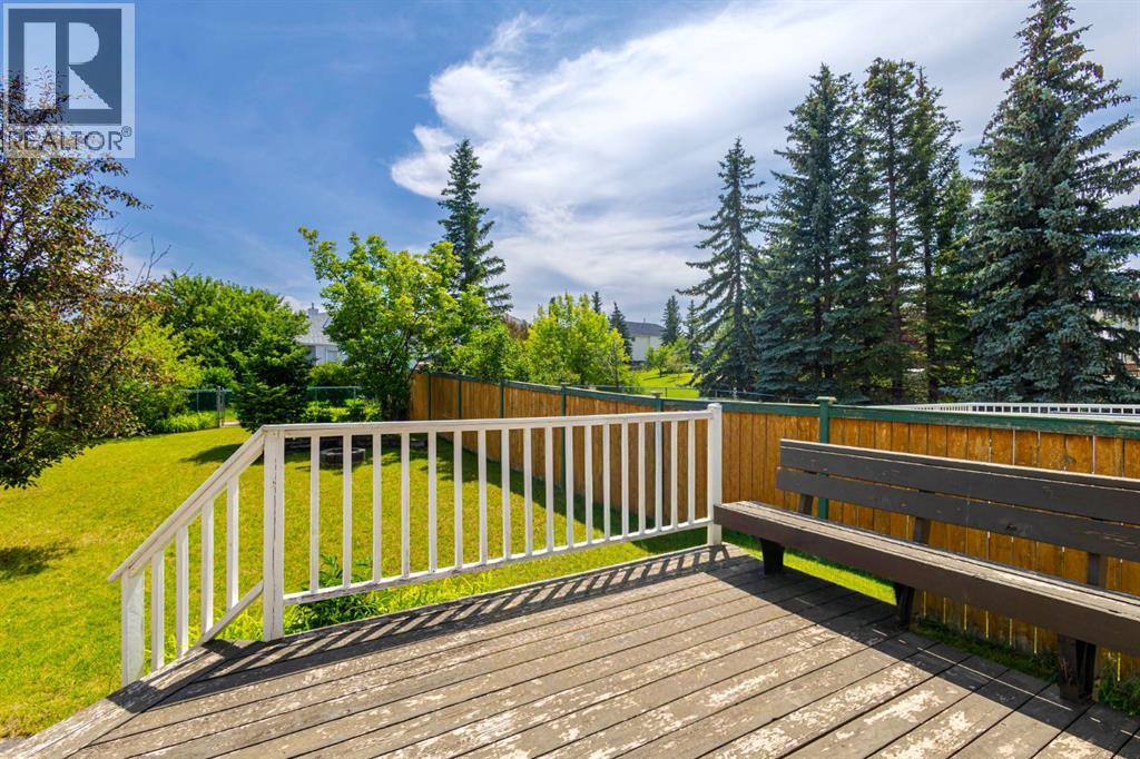 11137 Hidden Valley Drive Nw, Calgary, Alberta  T3A 5Z6 - Photo 6 - A2259405