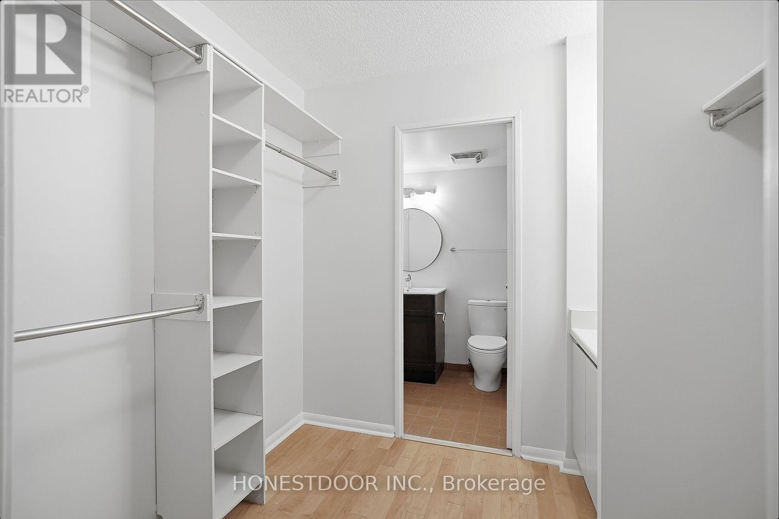 312 - 40 Sylvan Valleyway, Toronto, Ontario  M5M 4M3 - Photo 10 - C12268681