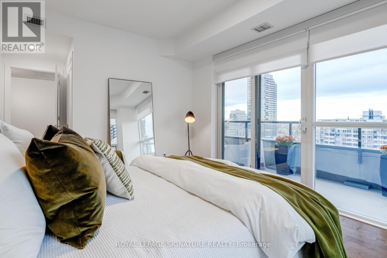 1303 - 25 Broadway Avenue, Toronto, Ontario  M4P 1T7 - Photo 25 - C12483297