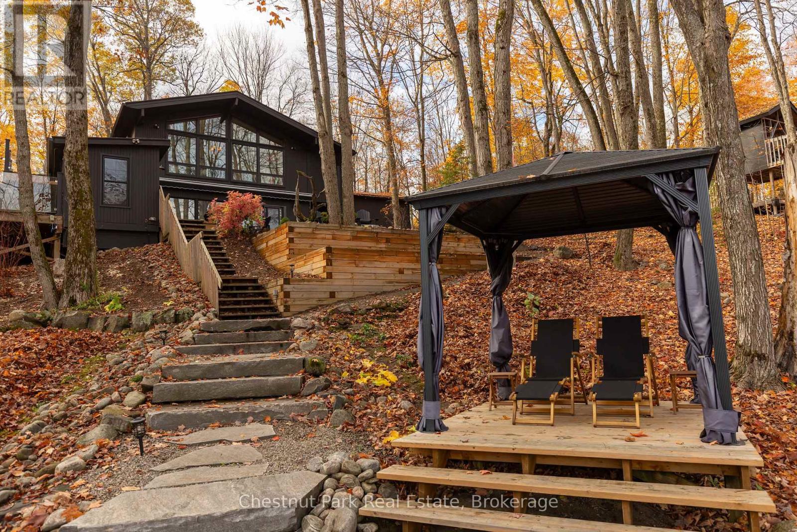 305 SALMON LAKE ROAD, Seguin, Ontario