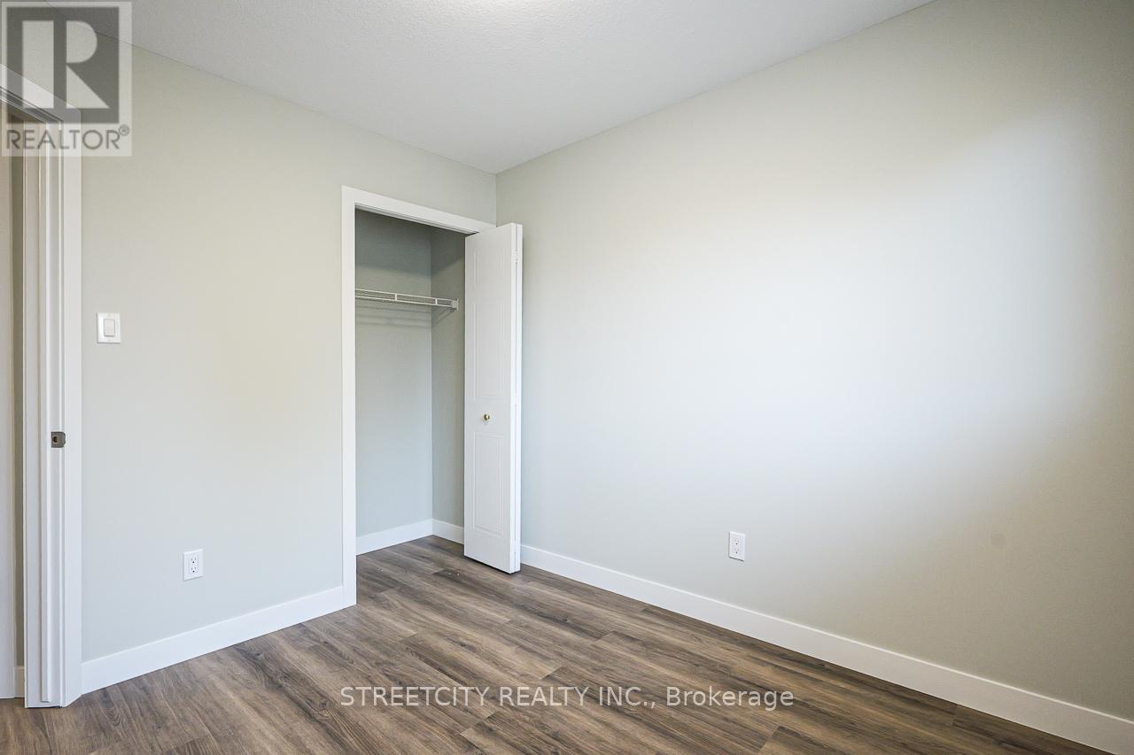 799 Deveron Crescent, London South, Ontario  N5Z 5B4 - Photo 25 - X12483710