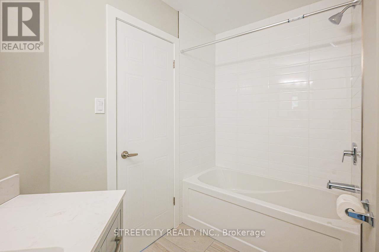 799 Deveron Crescent, London South, Ontario  N5Z 5B4 - Photo 28 - X12483710