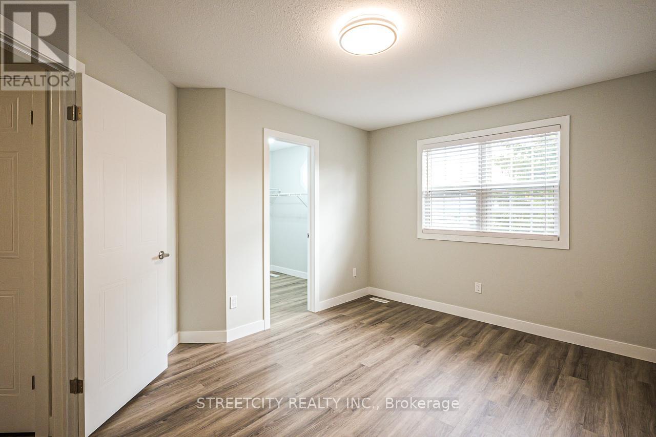 799 Deveron Crescent, London South, Ontario  N5Z 5B4 - Photo 31 - X12483710