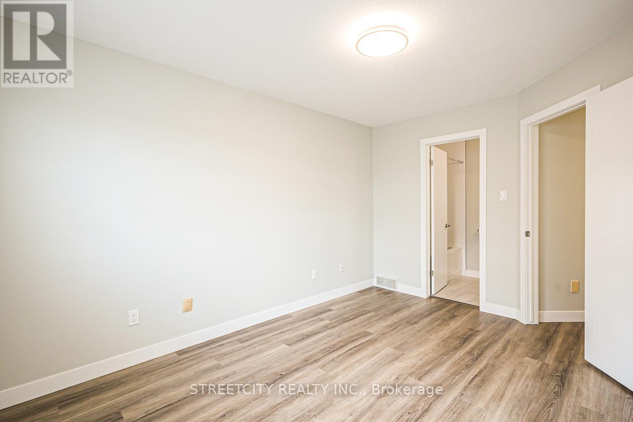 799 Deveron Crescent, London South, Ontario  N5Z 5B4 - Photo 33 - X12483710