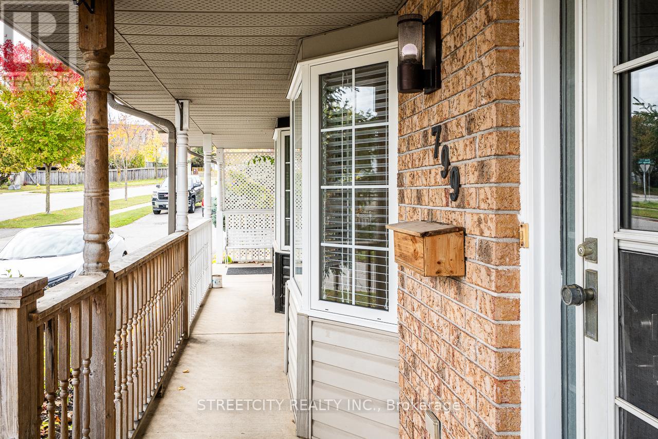 799 Deveron Crescent, London South, Ontario  N5Z 5B4 - Photo 4 - X12483710