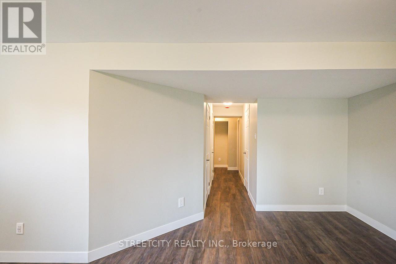 799 Deveron Crescent, London South, Ontario  N5Z 5B4 - Photo 40 - X12483710