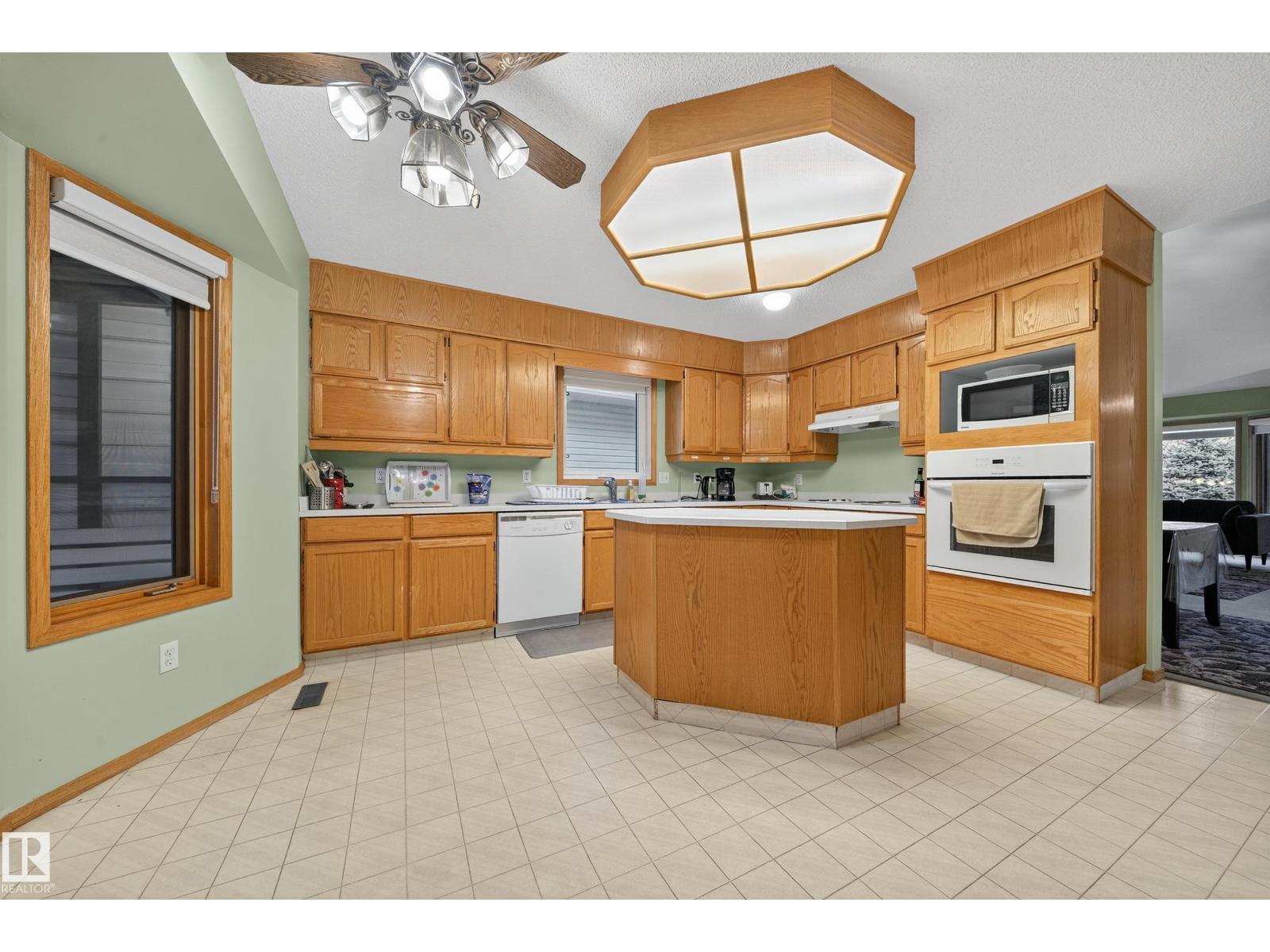 10 Alton Dr, Leduc, Alberta  T9E 6H2 - Photo 11 - E4463617