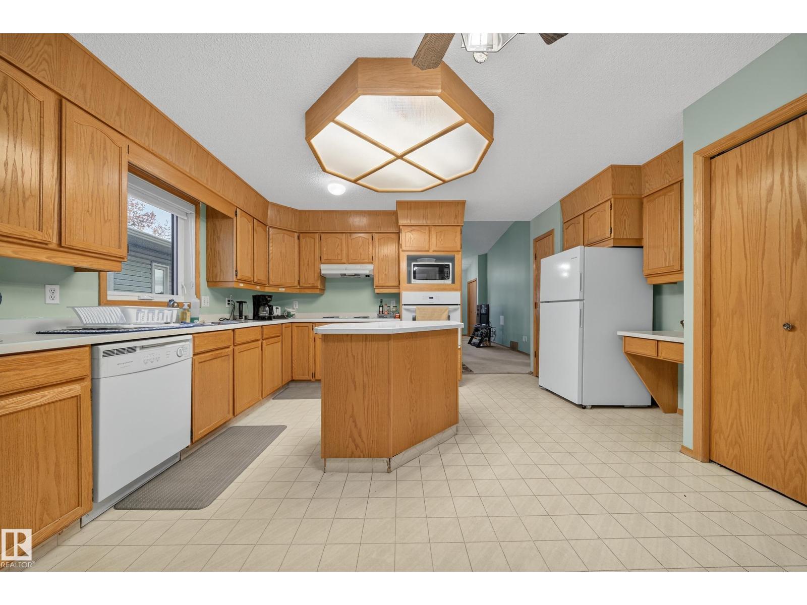 10 Alton Dr, Leduc, Alberta  T9E 6H2 - Photo 15 - E4463617